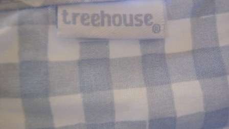 Treehouse cot bumper in Excellent condition