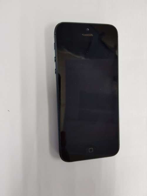 ****** ORIGINAL APPLE iPHONE 5 16GB BLACK STARTS FROM R1 ******