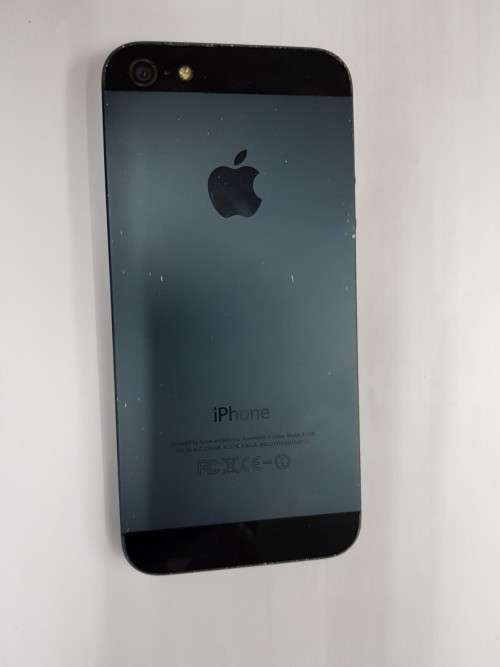 ****** ORIGINAL APPLE iPHONE 5 16GB BLACK STARTS FROM R1 ******