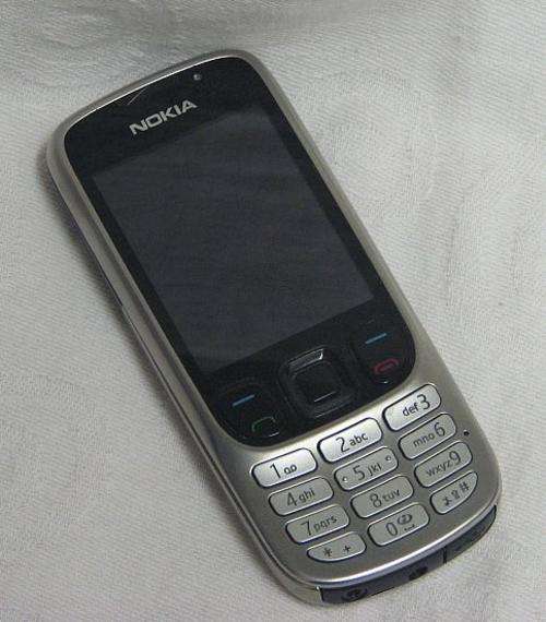 Nokia 6303i Classic - Incl. Charger, USB Cable, Head Set & User Guide - (Second Hand Item)
