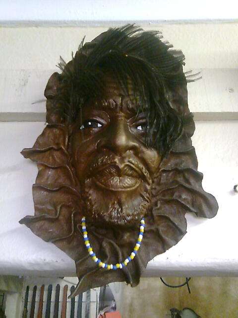 AFRICAN TRIBAL ART-DECORATIVE MASKS