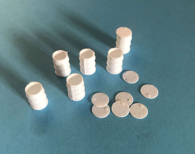 HO Oil Drums with Lids