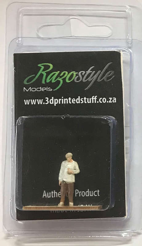 Platform Guy 3 - HO Scale Figure