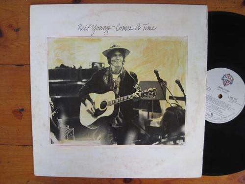 NEIL YOUNG - COMES A TIME - RSA VG+ / VG