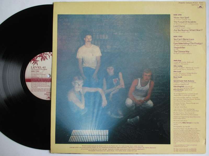 LEVEL 42 - THE PURSUIT OF ACCIDENTS - UK VG+ / VG?+ WITH INNER