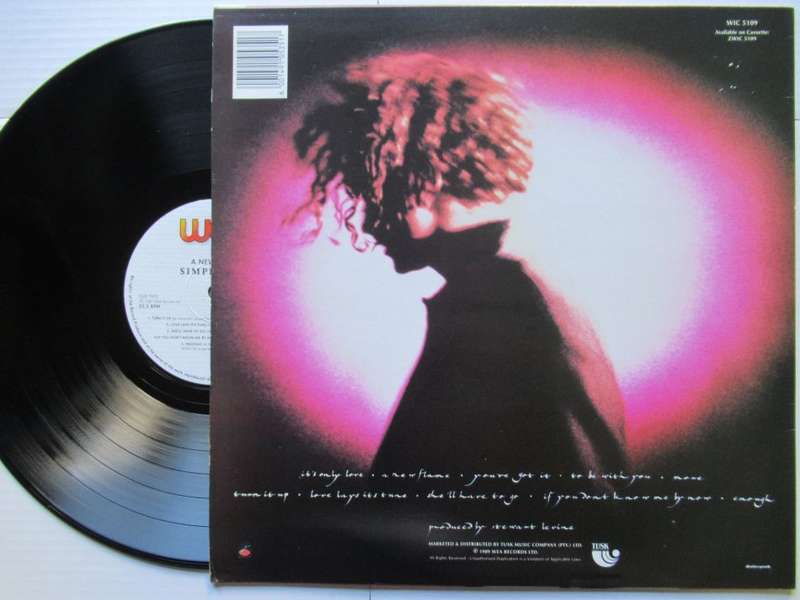 SIMPLY RED - A NEW FLAME RSA VG+ /VG+