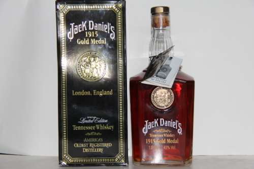 Jack Daniels Gold Medal Whiskey 1915 1LT