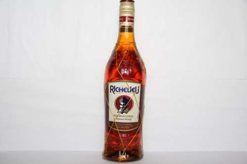 Richelieu Brandy 750ml