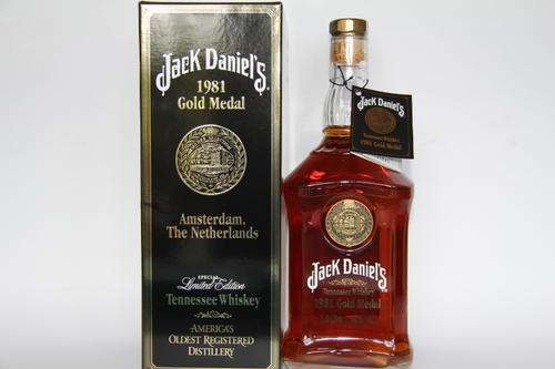Jack Daniels Gold Medal Whiskey 1LT 1981 Edition.