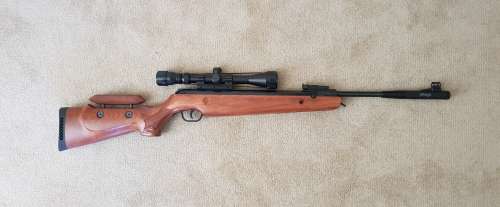 Walther LGV Competition Ultra 4,5mm Springer Air Rifle with Gamo Scope