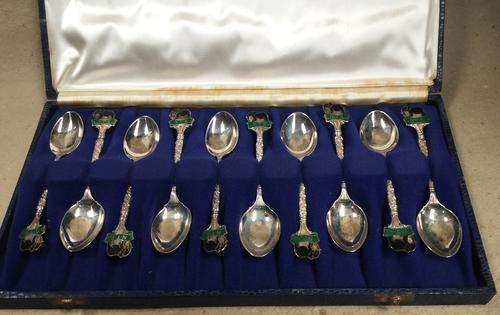 NTE (Natal Tanning Extract Co) cased set teaspoons marked SILVER,