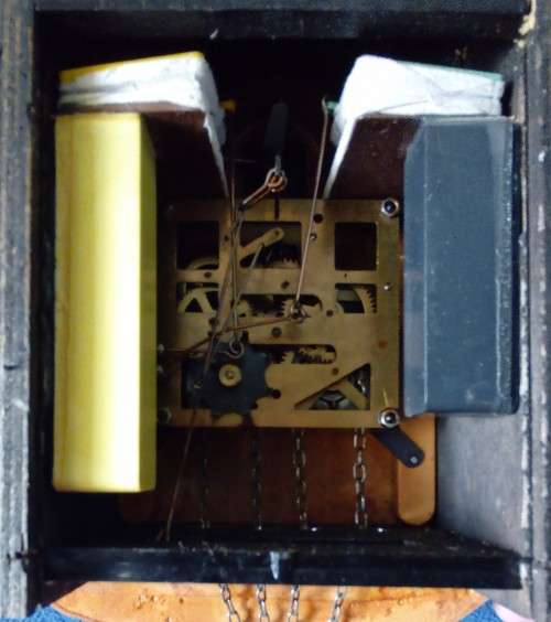 Unusual cuckoo clock, keeps time and cuckoo has pleasant dulcet tone