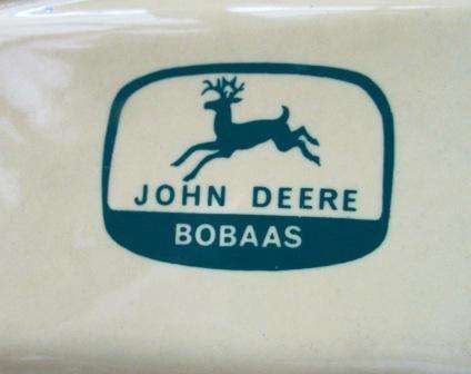 John Deere - Afrikaans ashtray "Bobaas" - Lucia ware ceramics. Approx. 28 x 21 cm