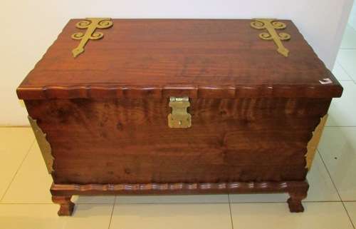 Inbuia Kist with Brass Detail. Large. Vintage. Approximately 1.02 m long x 56 cms Deep x 65 cms high