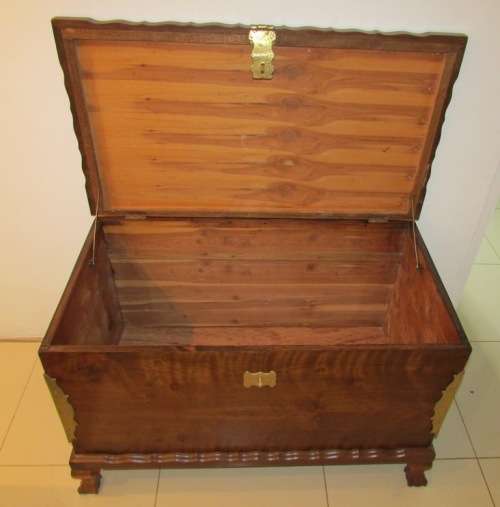 Inbuia Kist with Brass Detail. Large. Vintage. Approximately 1.02 m long x 56 cms Deep x 65 cms high