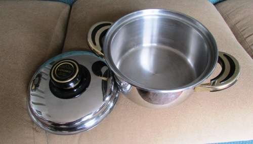 24 Carat Gold Plated Waterless Cookware. Loumo 18/10 s/s Large Lidded Pot. Heavy Bottomed