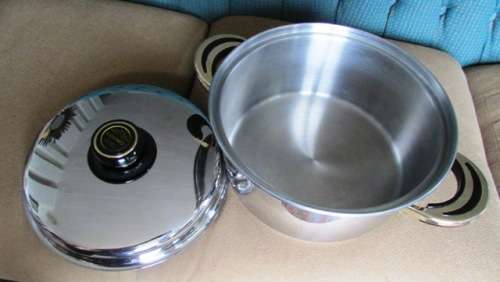 24 Carat Gold Plated Waterless Cookware. Loumo 18/10 s/s Lidded Pot. Heavy Bottomed