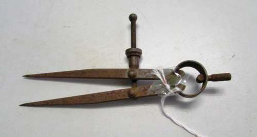 Antique CALIPER / PROTRACTOR - Metal. Approximately 16cms long