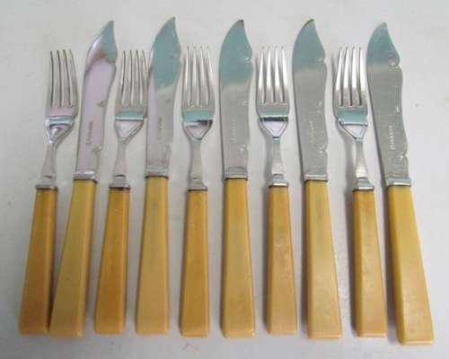 EPNS  'BONE' FORK AND BUTTER KNIVES X 10. ENGLAND. KNIVES APP. 20 CMS LONG