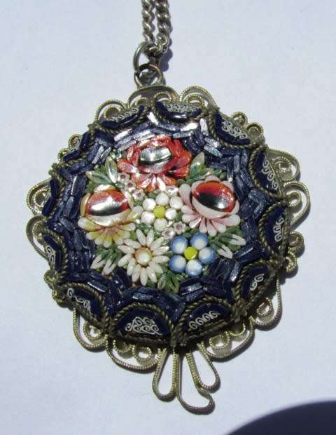 Rare Micro Mosaic Pendant Necklace Vintage. Italian Miniature glass inlay Flower. Stunning