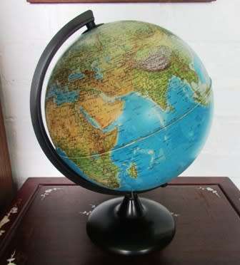 Globe Atlas of the World. Rotating Desk Top. Condition Good. Vintage App. H 37 x L 27 cms