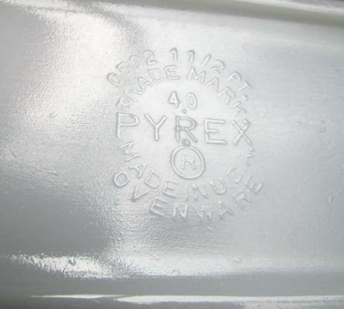 Retro PYREX "HOMESTEAD" RARE Dish. Circa 1976 - 1980