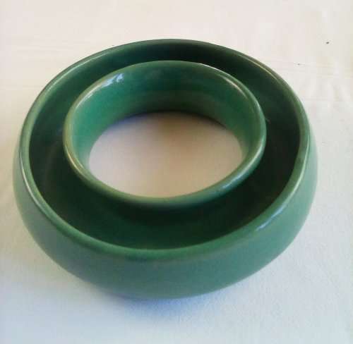 Retro Centerpiece Vase approximately D 18 x H 5 cms