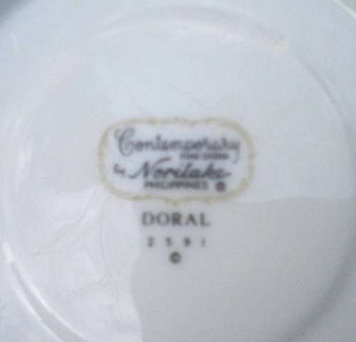 Noritake "Doral 2591" vintage contemporary gold trim fine china trio Philippines