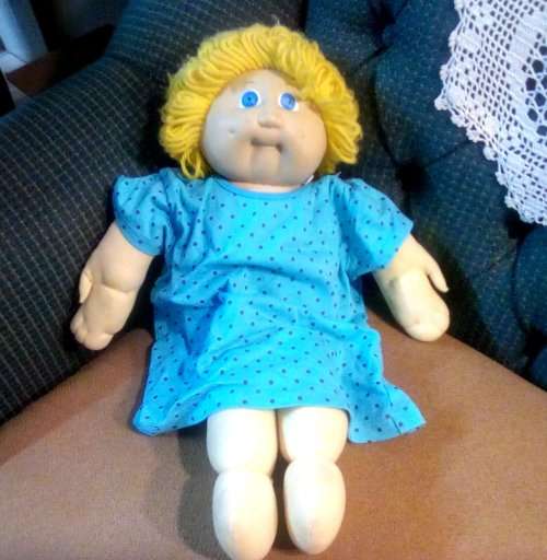 Cabbage Patch Doll collectable vintage approximately 43 cms long