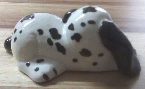 Stunning `SPANIEL PUPPY` Ceramic figurine signed circa 1997 app. 11 x 7 cms