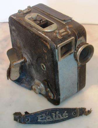 Pathe "Moto" Camera.Approx. 12 x 12 x 6