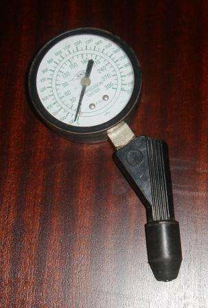 Vintage "SSS" Compression Tester. Approx. 16.5cmL