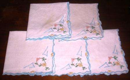 "Vintage Linen" Serviettes x 5. approx. 26cm x 26cm