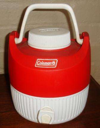 Retro Coleman water carrier. Made in U.S.A. approx. 23cmD x 30cmH