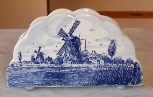 Delft Blue hand painted serviette/letter holder.Made in Holland.Approx.18cml x 10h x 3.5w