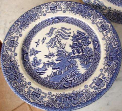 Retro W"Willow" pattern blue & white EIS English Ironstone dinner plates x 6 Approx. 24.5cd