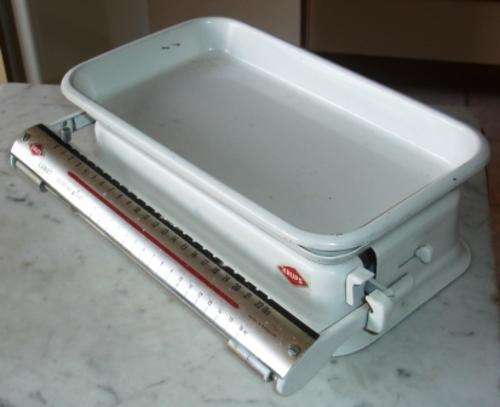 'Krups' scale.Made in Germany. approx. 32cml x 21w x 10h