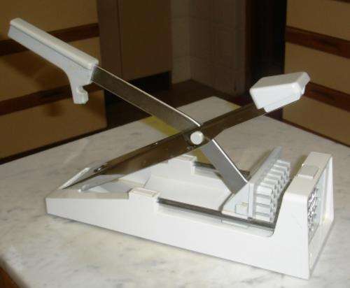RETRO styled 'Brabantia' potatoe chipper, could be used for carrots as well