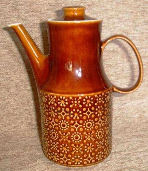 Retro coffee/tea pot "Celtic Connemarie".Made in Ireland.approx. 22cmh x 20l