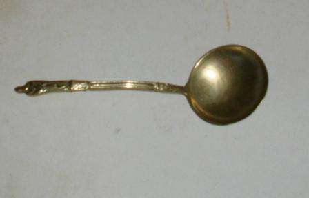 Retro "Apostle" sugar/jam spoon. Approx. 10.5cml