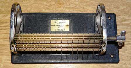 Retro "Read" Smocking Machine. Approx. 22cml