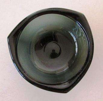 Retro thick glass tinted bowl. Approx. 4cmh x 9.5w