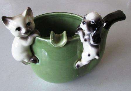 Retro "Elweco Product" pipe ashtray.Approx. 15cml x 11h