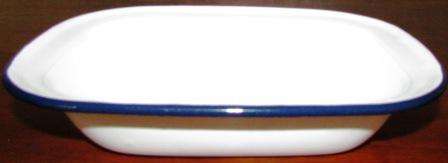 Enamel Ware Pie Dish. Approx. 23.5 x 5 cm H. White with NavyTrim