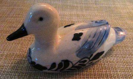 Retro Delf Blue Hand Painted Porcelain Duck. Made in Holland. Approx. 13 cm Long