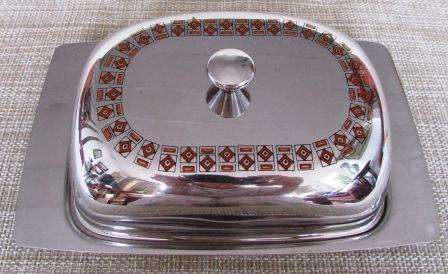 Retro Stainlee Steel Butter Dish. Approx. 18.5 x 11.5 x 6.5 cm H