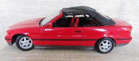 Maisto 'BMW 850i CONVERTABLE 1993' special edition. Scale 1 / 18. Vintage - Boxed