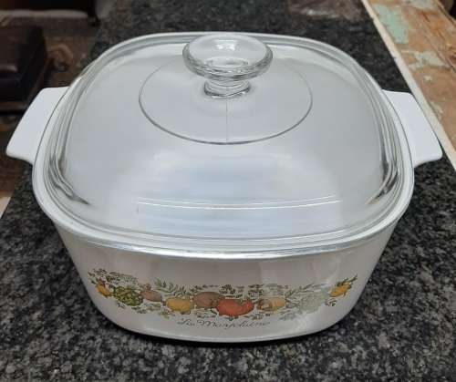Corningware La Marjolaine A-3-B 3 liter lidded casserole dish Spice of Life