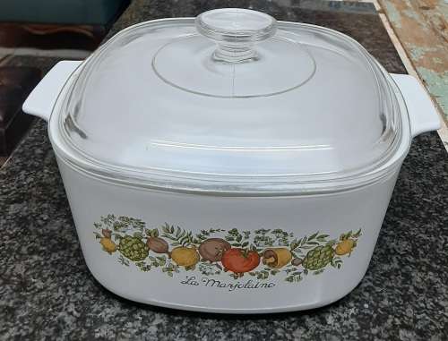 Corningware La Marjolaine A-3-B 3 liter lidded casserole dish Spice of Life