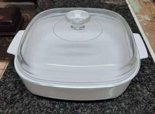 Corningware French White MW-A-10 Microwave Browning dish Lidded